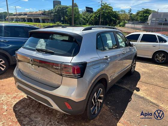 VOLKSWAGEN T-CROSS 1.0 200 TSI TOTAL FLEX AUTOMÁTICO VOLKSWAGEN T-CROSS 1.0 200 TSI TOTAL FLEX AUTOMÁTICO
